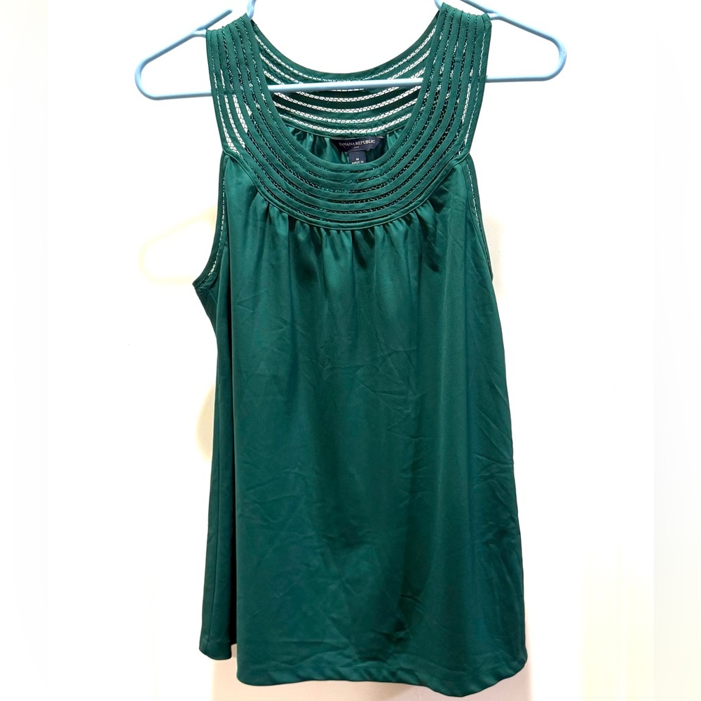 Elegant Green Sleeveless Top